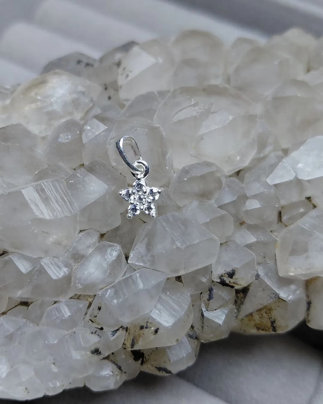 Dije Mini Flor Cubic Plata 925