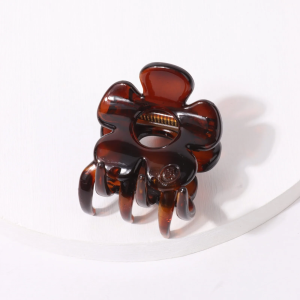 6042C1 BROCHE PINZA MEDIANA FLOR CALADA CAREY