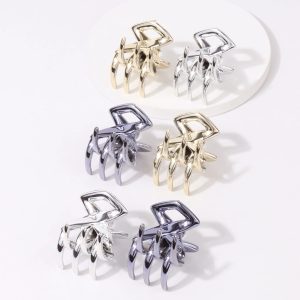 BROCHE ROMBO CALADO CAREY METALIZADO 6065m1