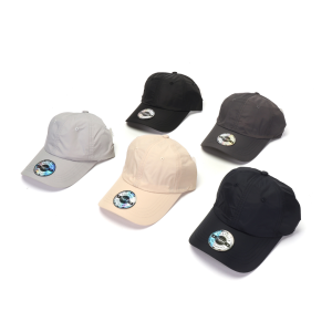 SKU 34UM4606 GORRA DE MICROFIBRA CON VISERA CURVA DE LA MARCA LA CHAPELLE