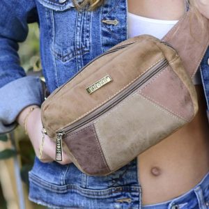 SKU 4181 RIÑONERA PARA MUJER ESTILO URBANA DE LA MARCA KIF KIF EN SU LINERA ARIELLE. PU COMBINADO.