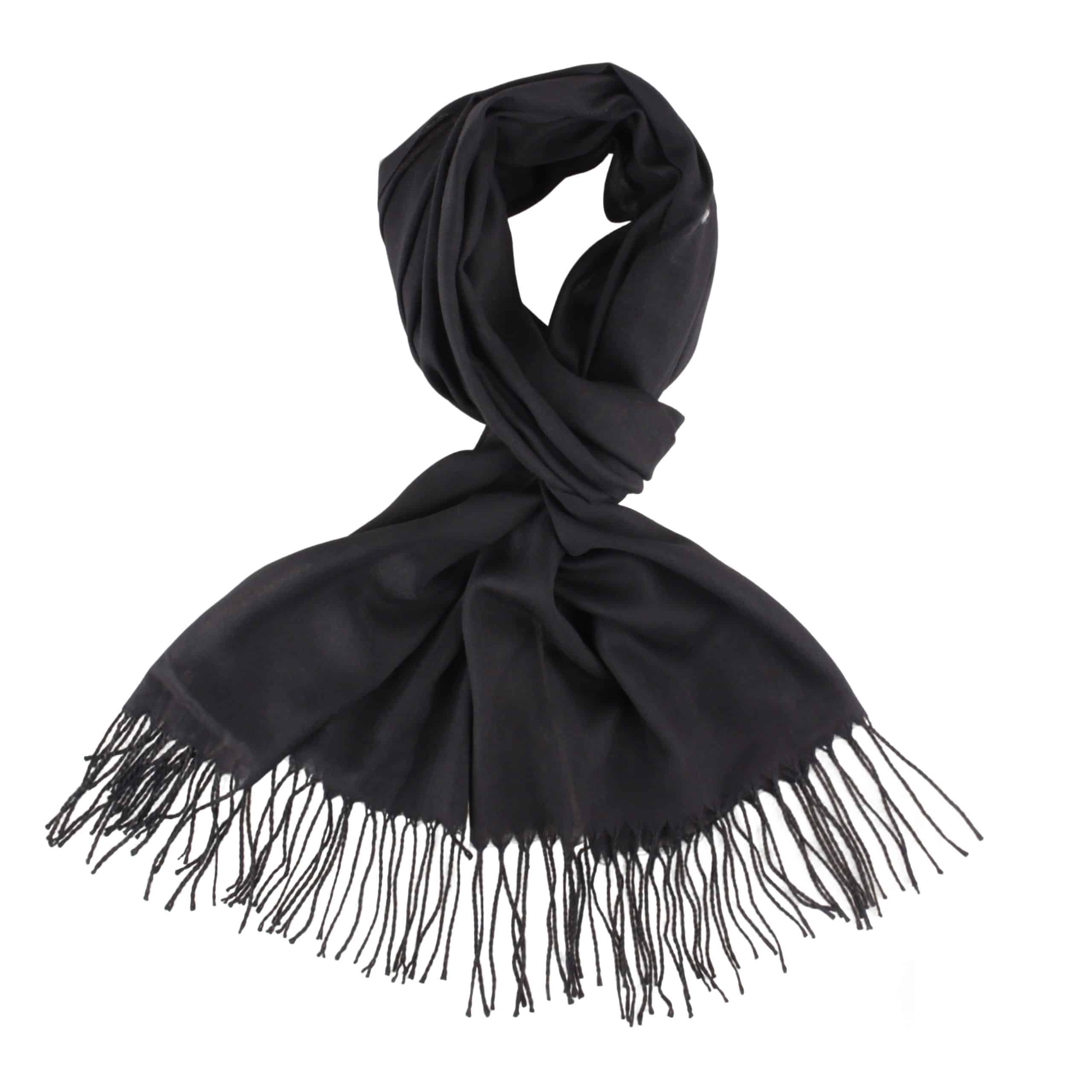 PASHMINA LISA NEGRA CON FLECOS LA CHAPELLE 34UO8019