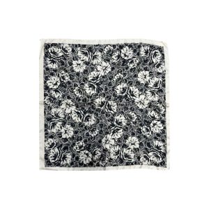 PAÑUELO MUJER FLORES NOIR 70X70 T10